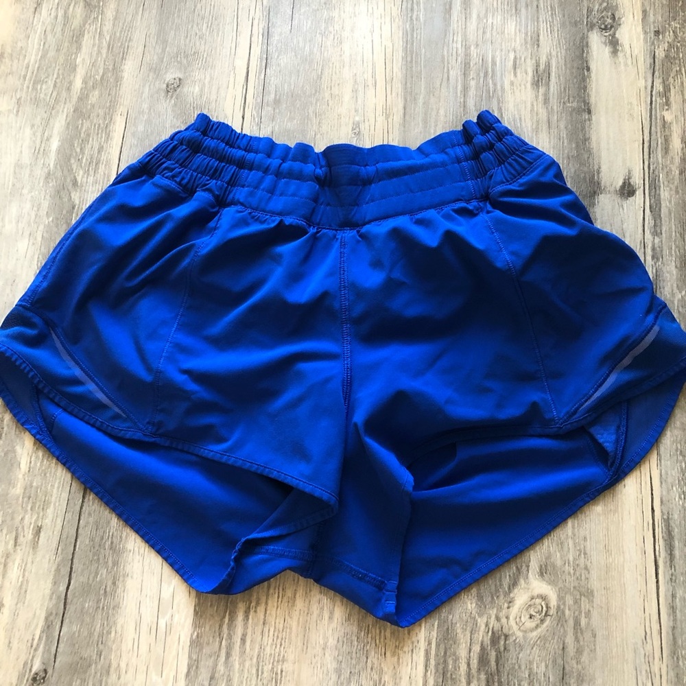 Lululemon High Rise Hotty Hot Short 2.5”